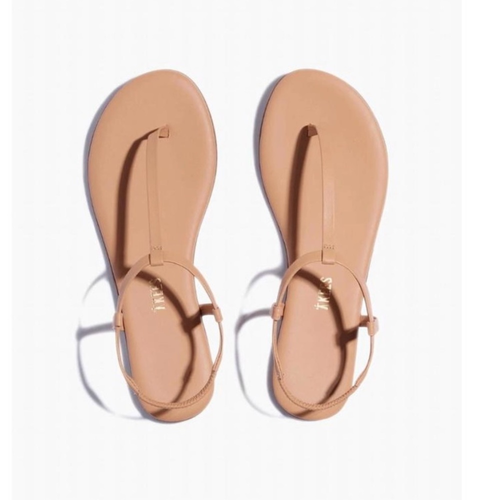NWT Tkees Mariana sandals in Pout